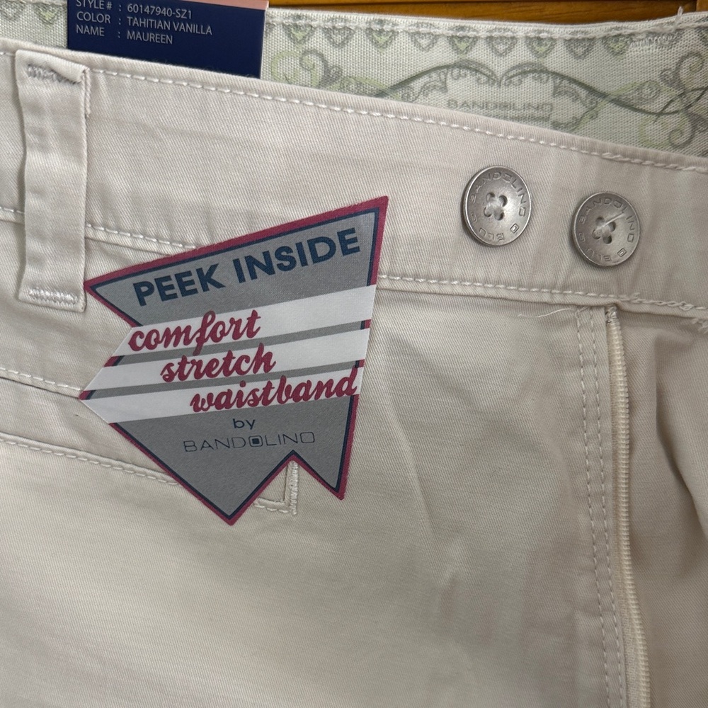 Bandolino Women's Cream Capris - Picture 3 of 7